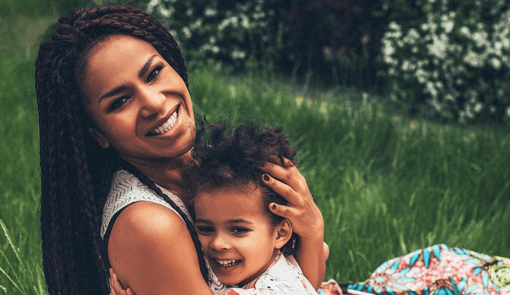 Гайтана с дочерью