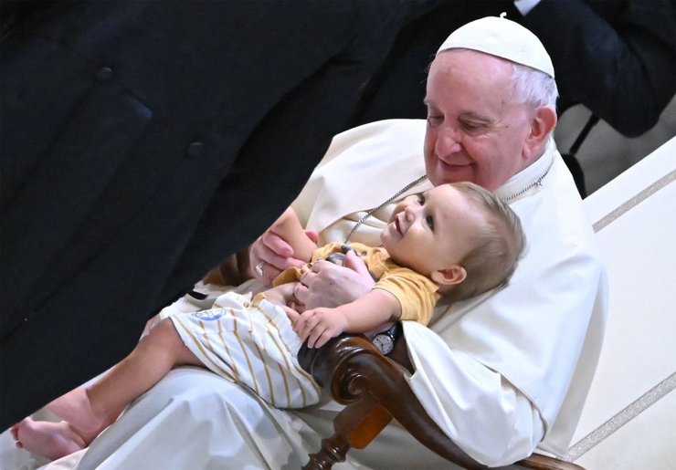 папа Римський Франциск, католики в Україні, папа Римський в Україні, коли папа римський приїде в Україну, коли папа Римський приїде до Москви, папа Римський та патріарх Кирило, католики та православні, папа Римський про війну в Україні, що папа Римський говорить про війну в Україні, папа Римський про смерть Дар'ї Дугіної, папа Римський про війну на Донбасі,