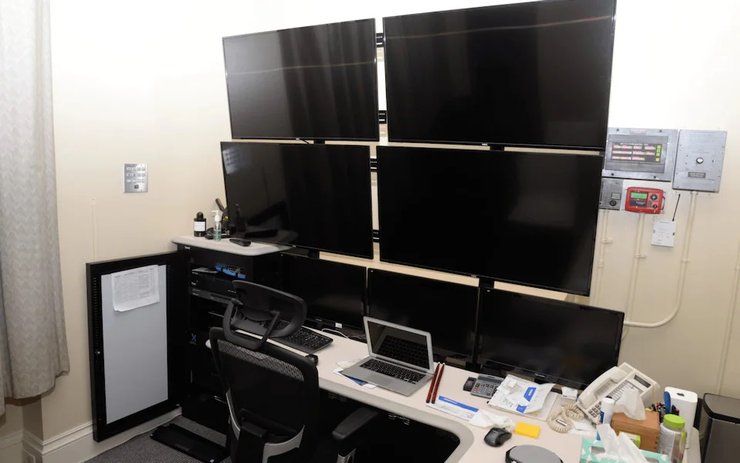 медіа кімната епштейн