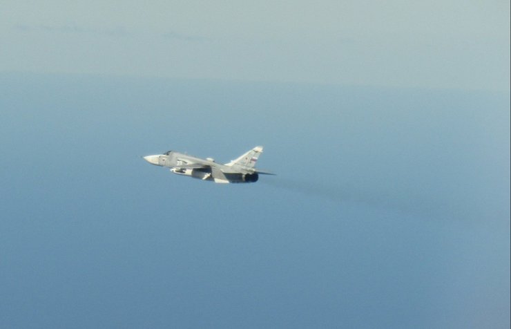 самолет Су-24