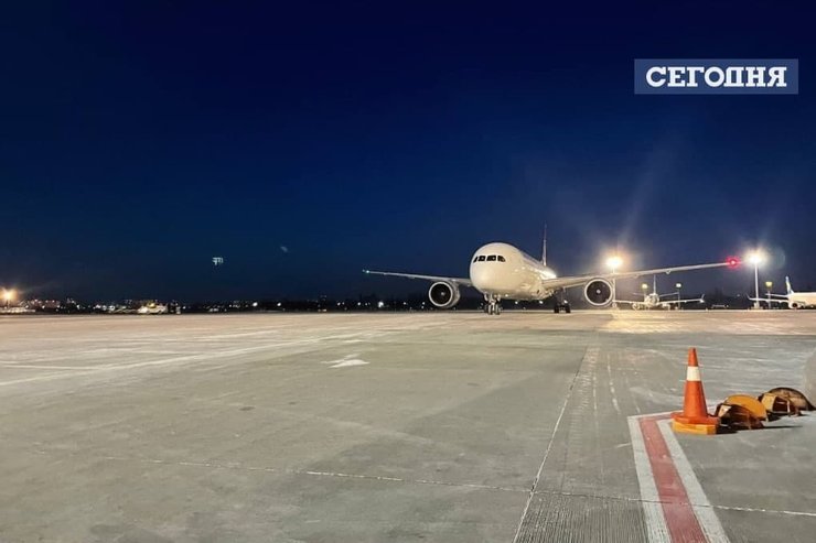 CoronaVac, вакцина, ковид, корона, коронавак, коронавирус, китайская вакцина, самолет, борисполь