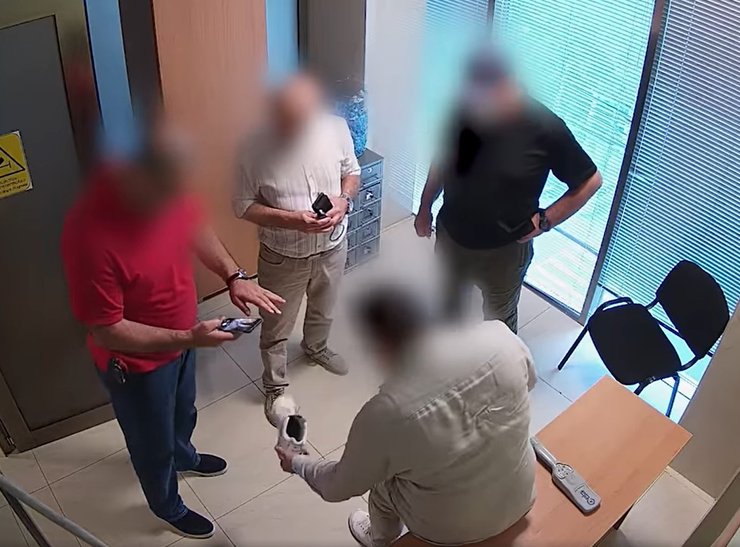 Обыск врача