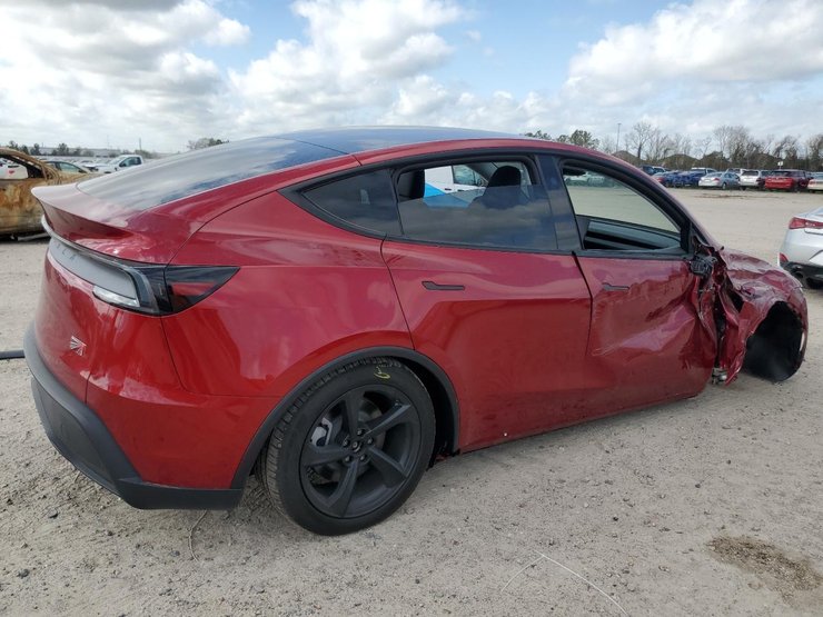 битая Tesla Model Y, новая Tesla Model Y, электромобиль Tesla, электромобиль Tesla