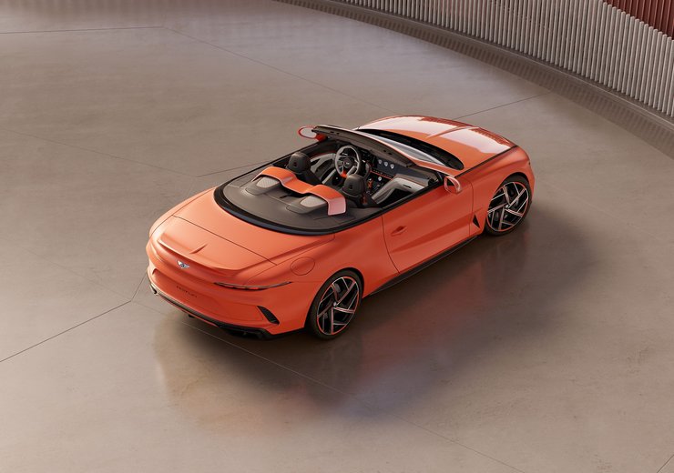 За сиденьями установили обтекатель