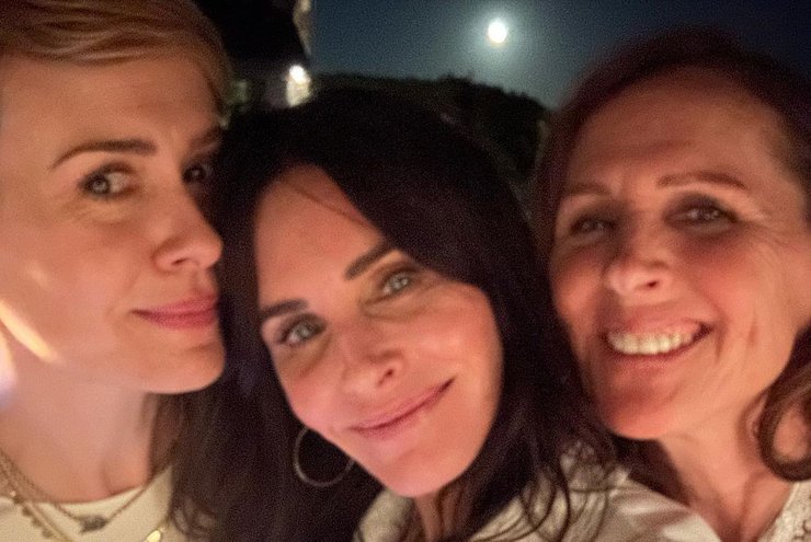 Кортні Кокс із подругами, Кортні Кокс, сара Полсон, подруги, Дженніфер Еністон