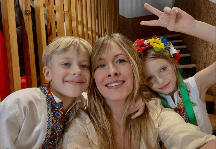 Олена Кравець з дітьми