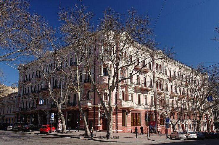 Отель "Бристоль"