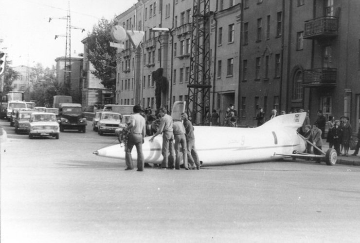 ХАДИ-9, болид ХАДИ, реактивный болид, реактивное авто, украинский болид, гоночное авто