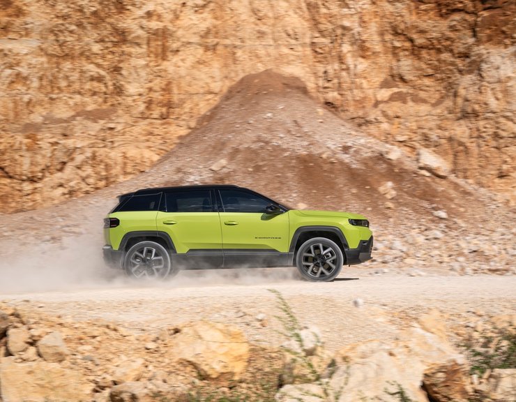 новый джип компас