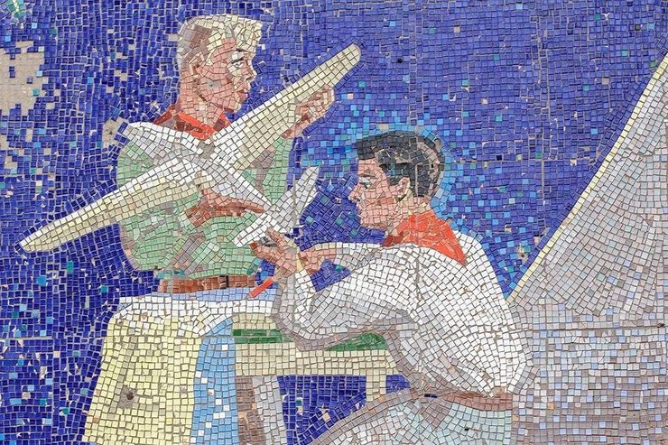 Виктор Арнаутов, мозаика, Мариуполь, школа