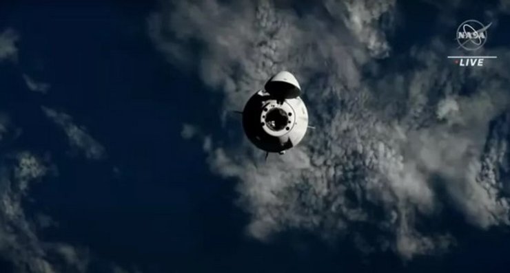 космічний корабель Dragon