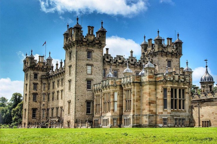 замок Флорс, родове гніздо герцога