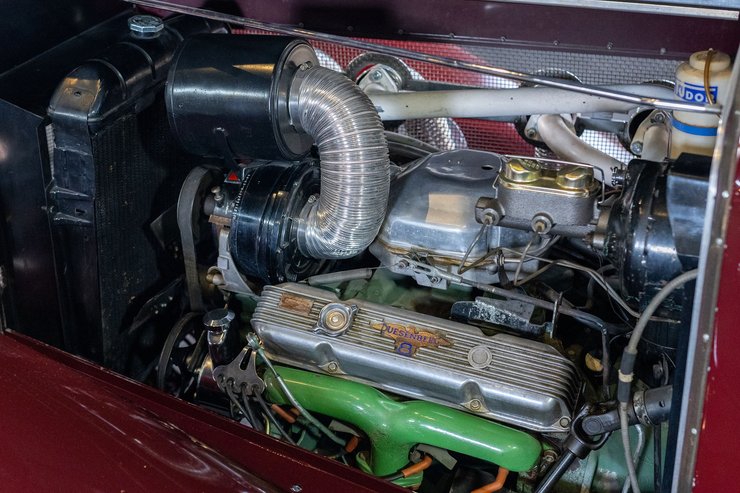 Dodge V8
