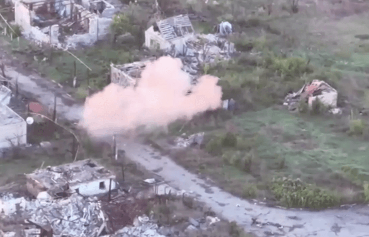 Уничтожение наземного робота ВС РФ