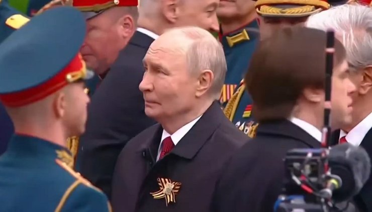 путін парад 9 травня