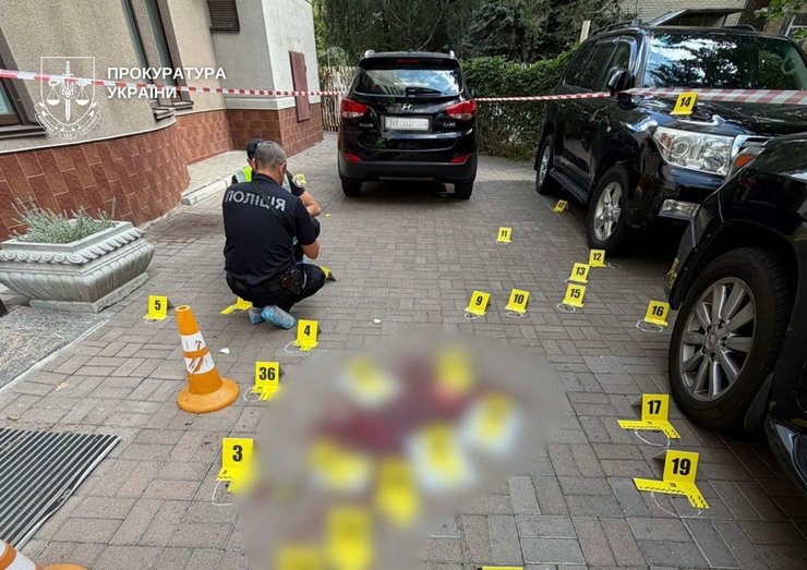 Місце нападу на директора медцентру в Києві