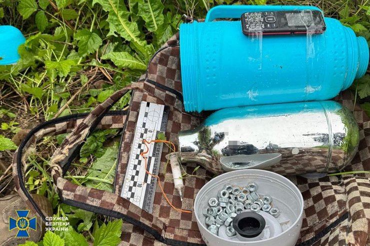 Взрывчатку для теракта в Ивано-Франковске усилили гайками