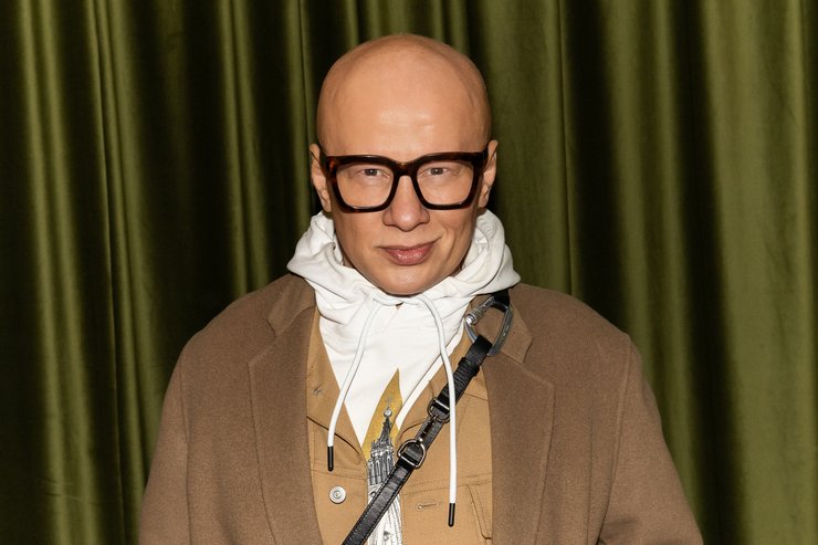 MONATIK, MONATIK персональная выставка, MONATIK картины, MONATIK арт-объекты, MONATIK персональная выставка и гости