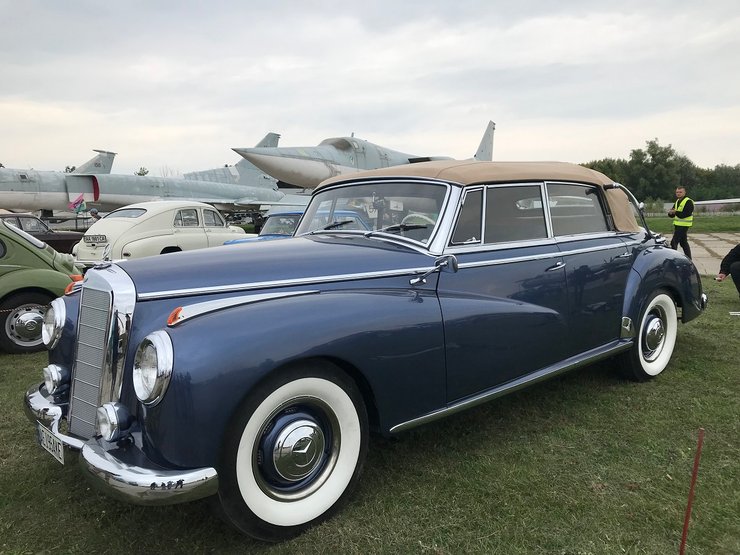 выставка ретро техники, фестиваль OldCarLand, ОлдКарЛенд, Mercedes-Benz 300B Cabriolet D 1954
