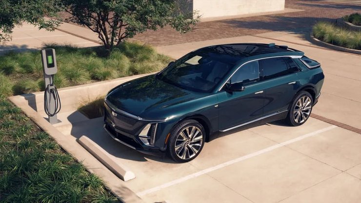 Авто 2026 Cadillac Lyriq