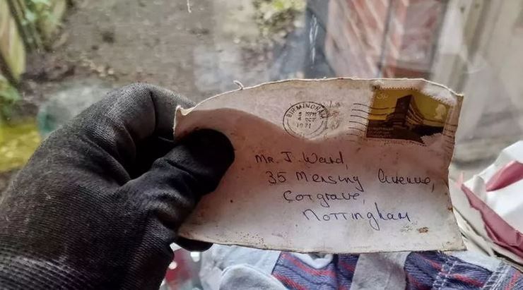 Знахідка під час ремонту, любовні листи, історія кохання, стосунки, будівельник, фото, Велика Британія