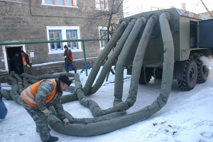 работа систем в мороз, морозы в Украине, минусовые температуры и вода в Украине, отключения электроэнергии, отопление в украине, подача тепла в дома, заморозка систем, разморозка систем, тепло в Украине, теплоснабжение в украине, местные власти отопление, как выехать из города на зиму,