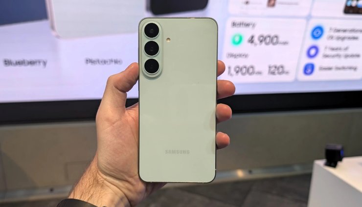Samsung Galaxy S26 FE смартфон белый