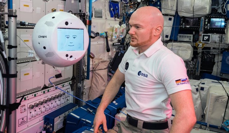 Робот CIMON на МКС