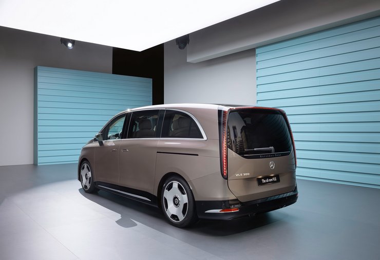 новий Mercedes VLE