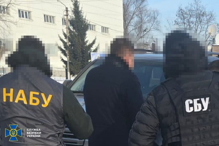 Нардеп від слуги народу попався на оборудках із землею