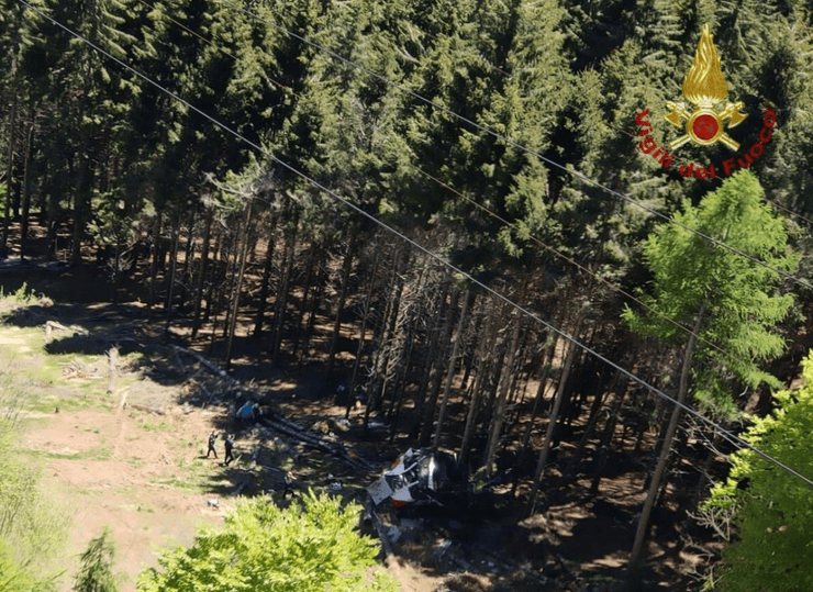 кабина, канатная дорога, лес, италия