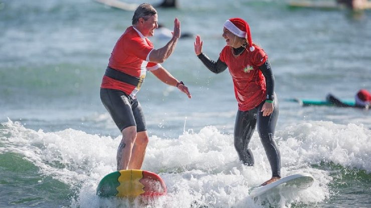 Америка, Флорида, серфінг, фестиваль, Санта, Новий рік, благодійність