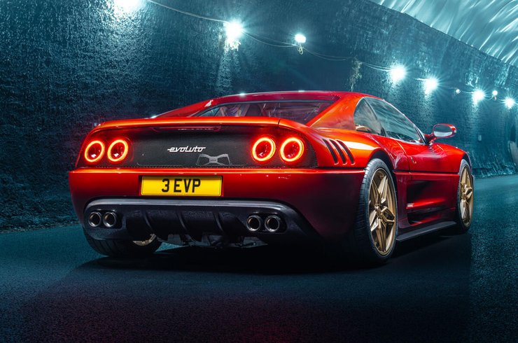 суперкар Ferrari F355