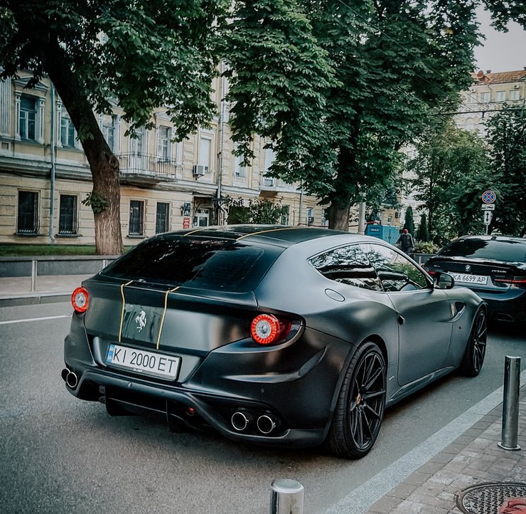 Ferrari FF