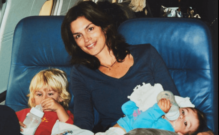 Синди Кроуфорд с детьми