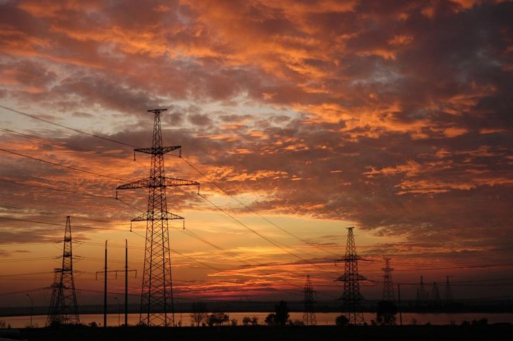 Энергоатом, линии электропередач