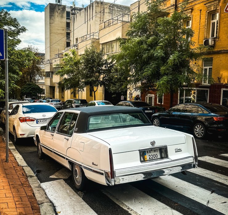 Cadillac Fleetwood 1992