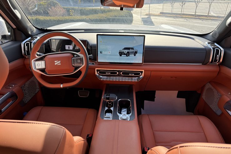 салон Nissan-Dongfeng Z9, пікап Nissan, новий Nissan-Dongfeng Z9