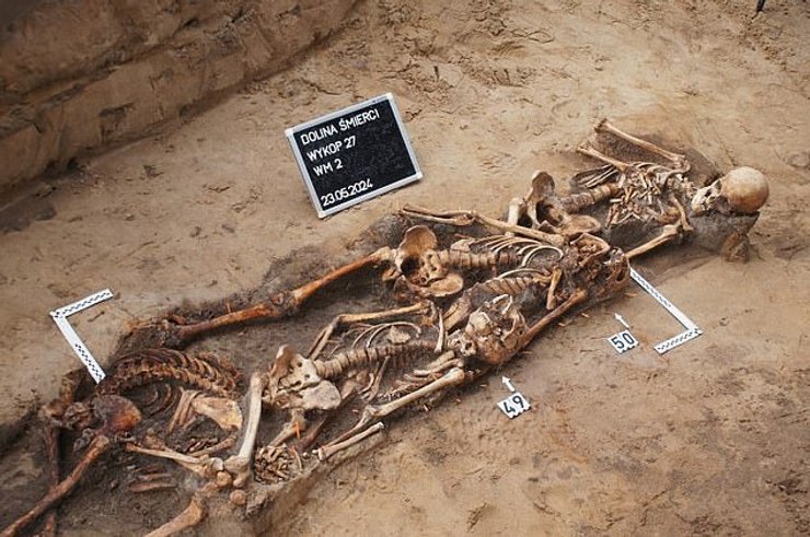 Місце масового поховання в Польщі