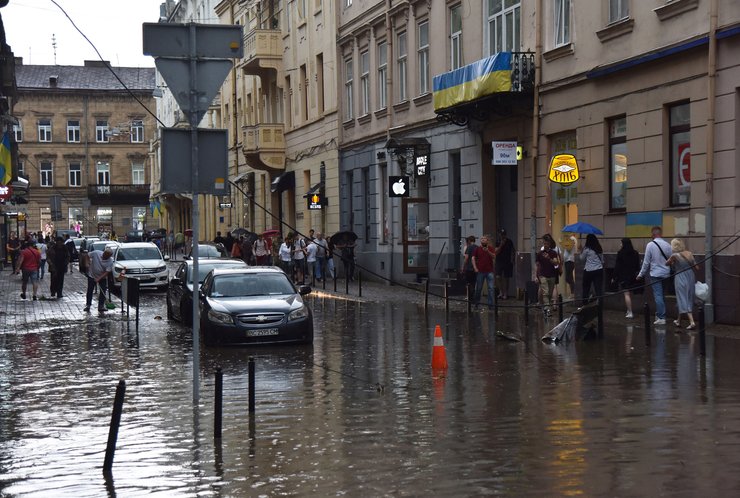 погодні аномалії — повінь у Львові