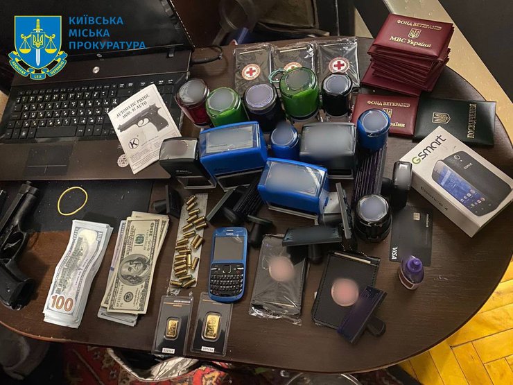 Гуманитарная помощь, Красный крест, фото