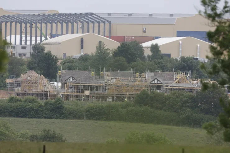 "Нова" вулиця Прівет Драйв будується з розкішним оновленням у стилі Тюдорів