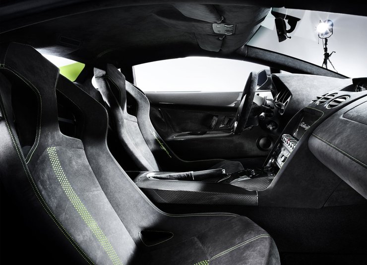 Салон Lamborghini Gallardo LP570-4 Superleggera