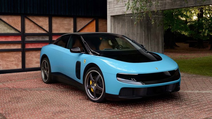 Автомобиль Ferrari Luce