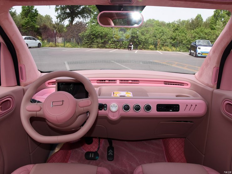 салон FAW Bestune Pony, FAW Bestune, китайский электромобиль, электромобиль FAW, новый FAW Bestune Pony, FAW Bestune Pony