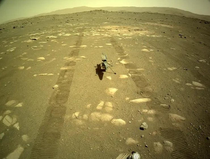 Вертолет Ingenuity