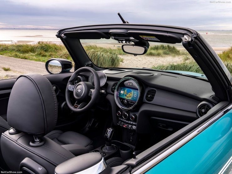 MINI Convertible Seaside Edition
