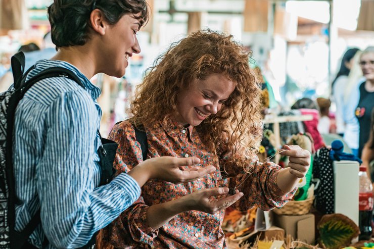 аксессуары секонд-хенд подарки барахолка