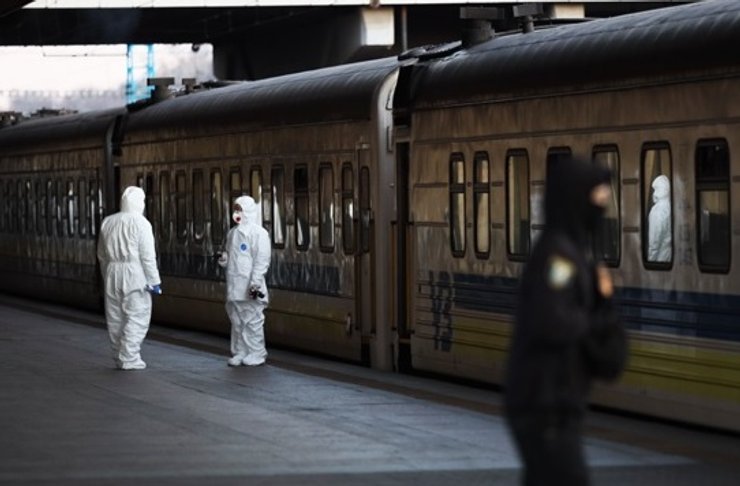 поезд, Латвия, коронавирус