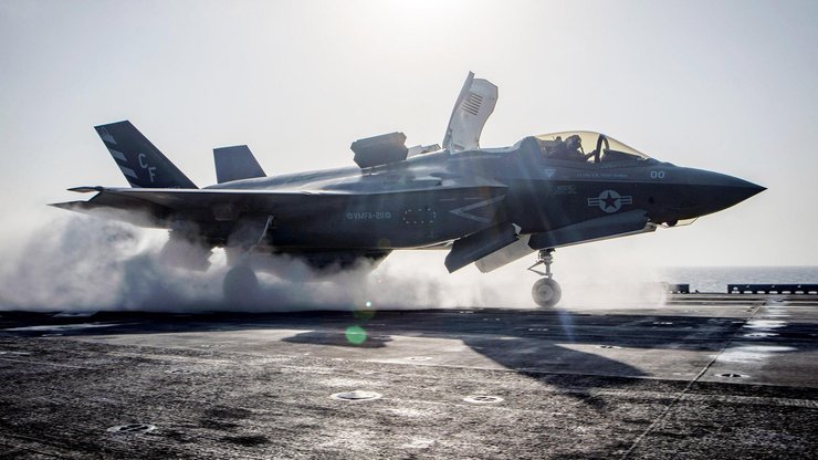 підготовка льотного складу, вмс сша, авіаносець сша, навчання льотчиків сша, навчання льотчиків, навчально-бойовий літак, як готують льотчиків, льотна підготовка